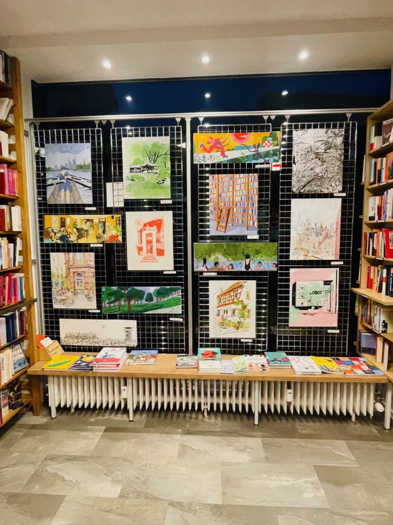 2025-09-27-schaufensterausstellung-land-ins-sicht-lieblingsorte-frankfurt - 1_web